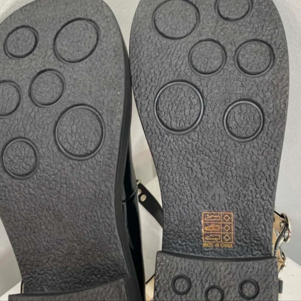 Black Mary Jane Shoes with Pink Hearts